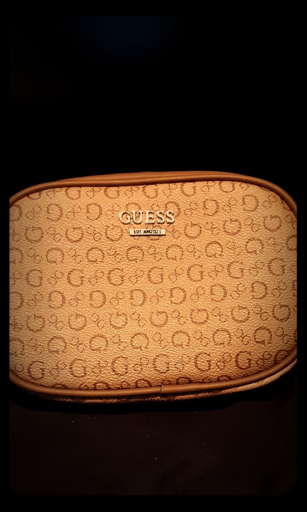 Belt bag/crossbody.